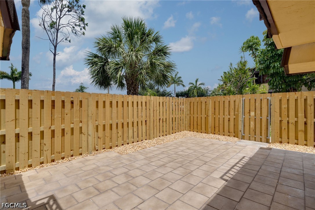 4047 Sandlewood Lane 3