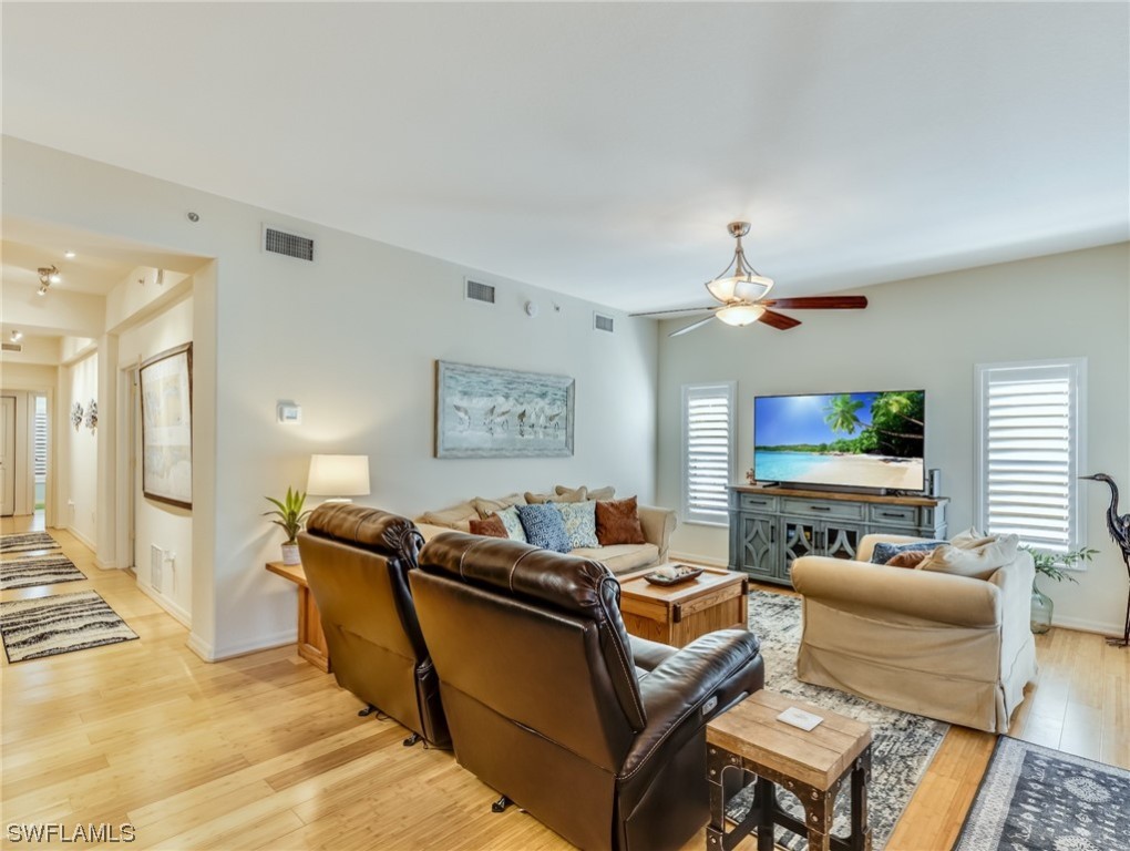 10060 Lake Cove Drive 102