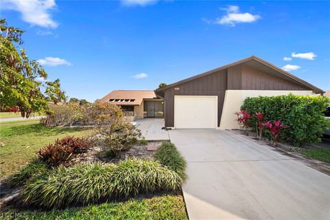 4779 lakewood Boulevard h1 Naples FL 34112