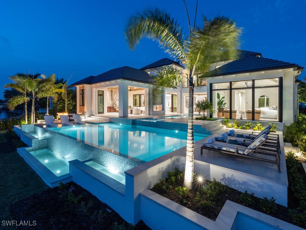 3240 Gin Lane