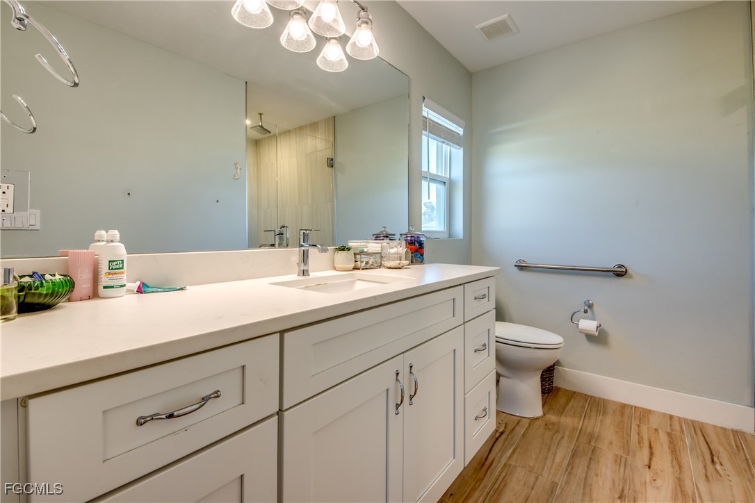 3410 Oasis Boulevard