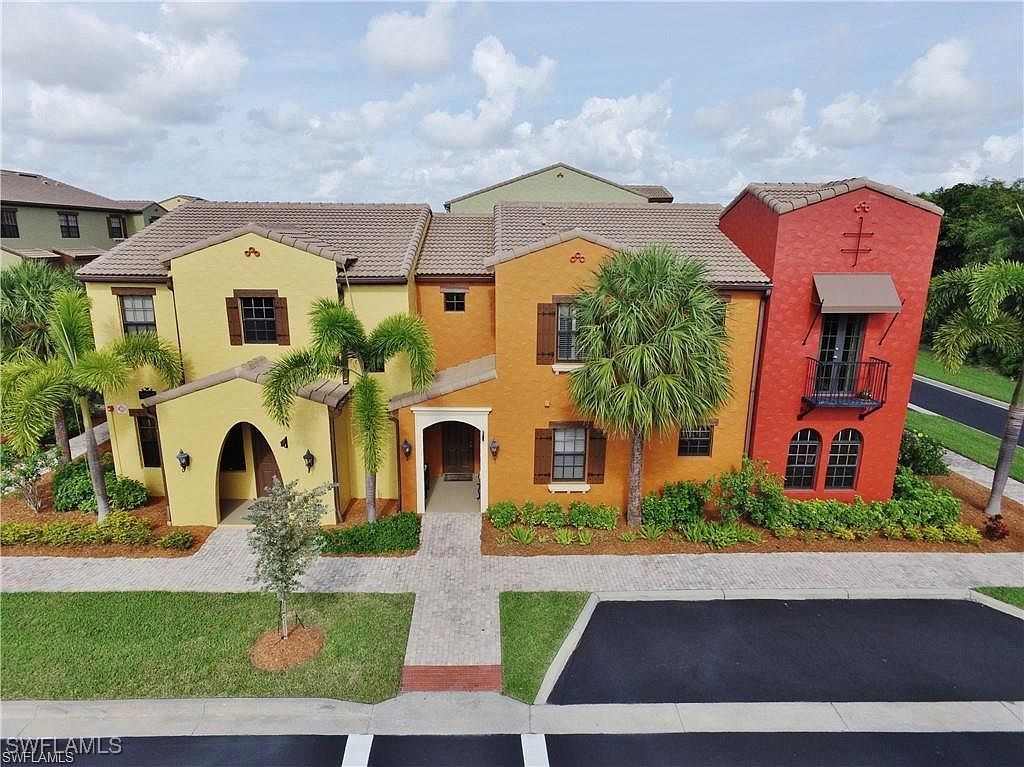 8997 Cambria Circle 2002