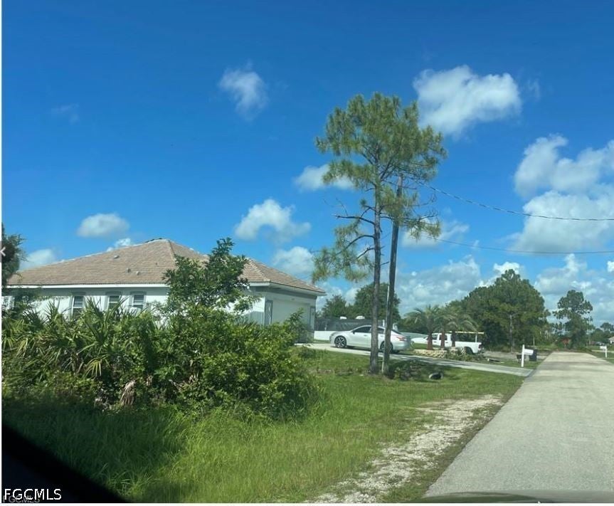 3205 10th Street W