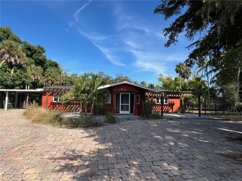 13191 Idylwild Farm Road Fort Myers FL 33905