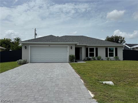 Photo of 330 SW 23rd Terrace, Cape Coral, FL 33991 (MLS # 2026031010)