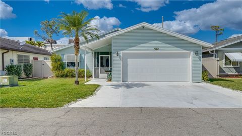 5671 Longleaf Drive North Fort Myers FL 33917