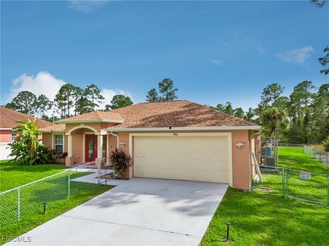 Tiny photo for 940 Belmont Street E, Lehigh Acres, FL 33974 (MLS # 2026005963)