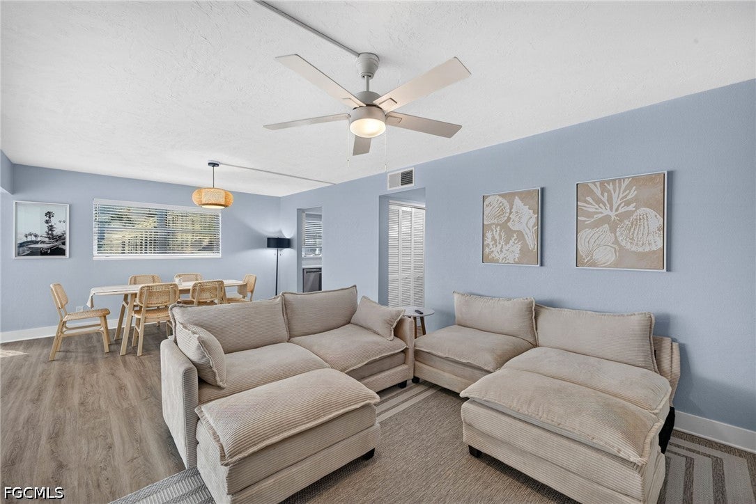 6500 Estero Boulevard F118