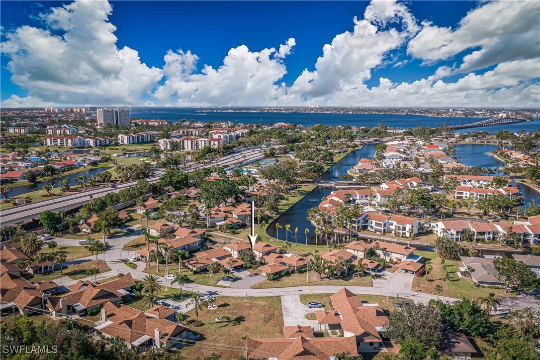 4267 Island Circle C