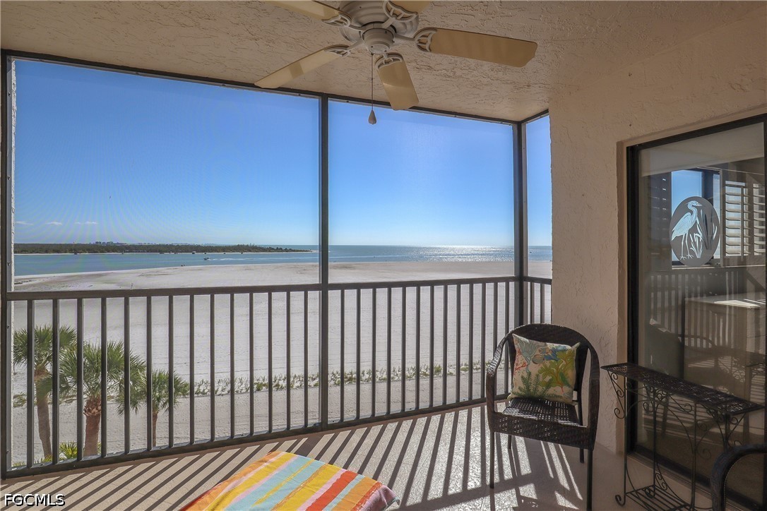 8350 Estero Boulevard 423