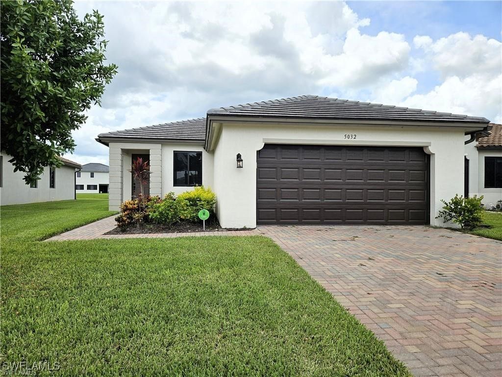 listing image 0