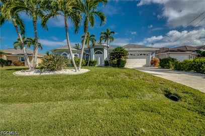 2805 SW 38th Street Cape Coral FL 33914
