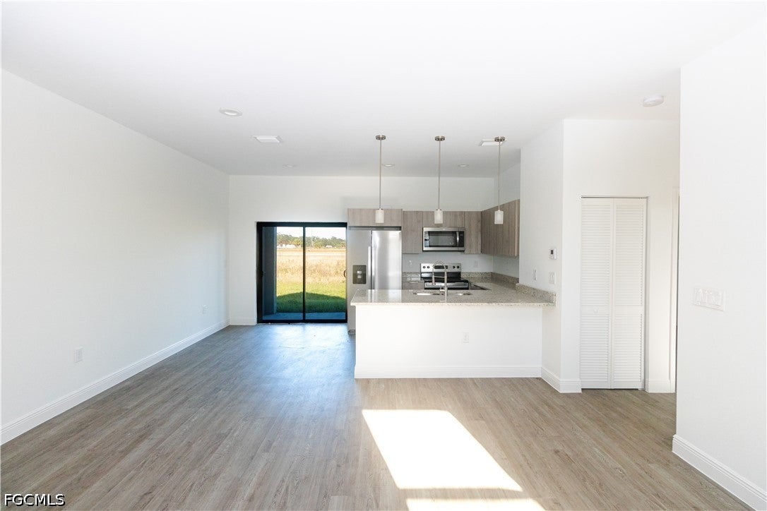 1083 Calico Street