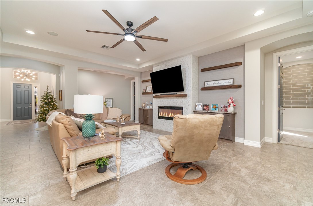 3040 Scarlet Oak Place