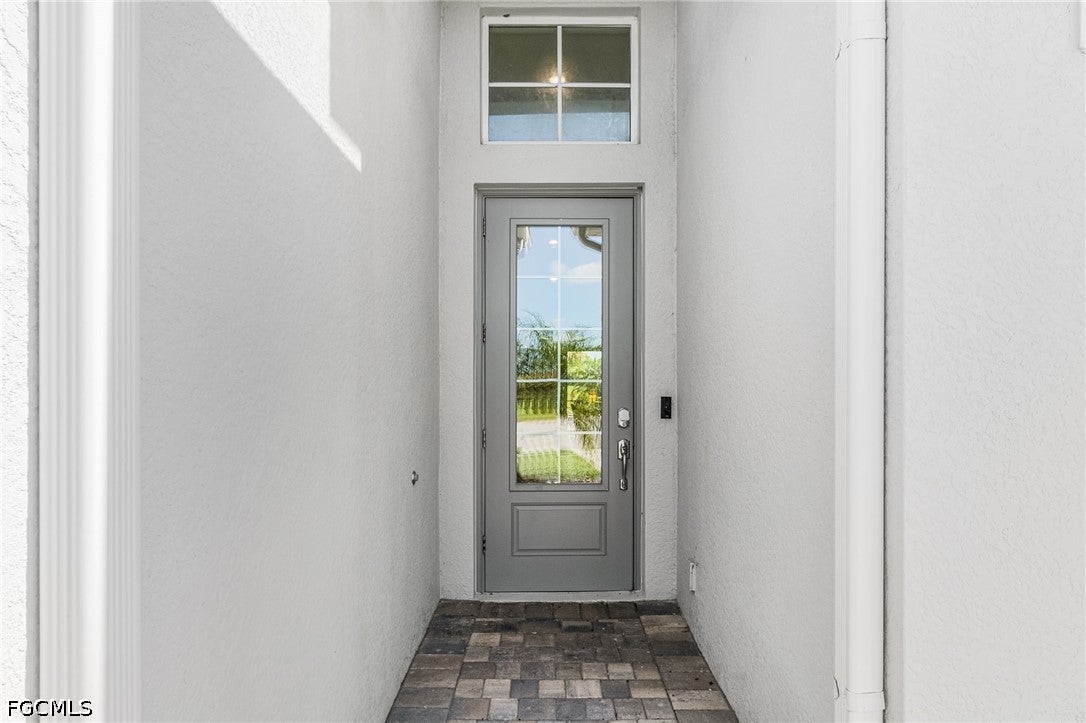 25048 Oak Hammock Court