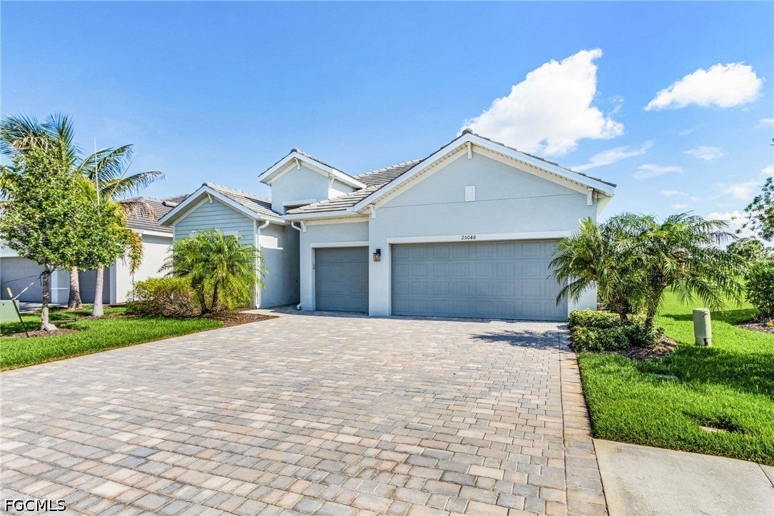 25048 Oak Hammock Court