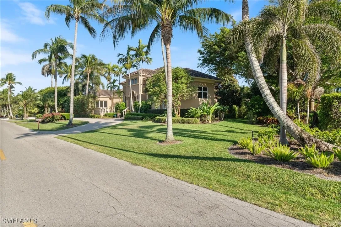 Naples, Florida, 34102, United States, 4 Bedrooms Bedrooms, ,5 BathroomsBathrooms,Residential,Active,1954260