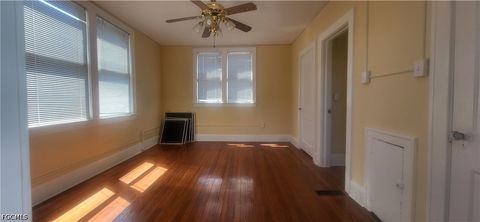 Tiny photo for 519 S Ridgewood Avenue, Daytona Beach, FL 32114 (MLS # 2026018368)