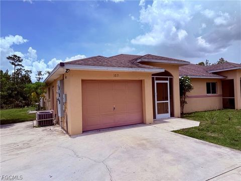 Tiny photo for 1221 E 12th Street, Lehigh Acres, FL 33972 (MLS # 2026009966)