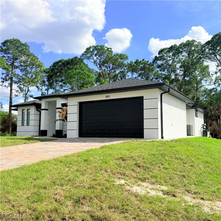 860 Kildare Street E