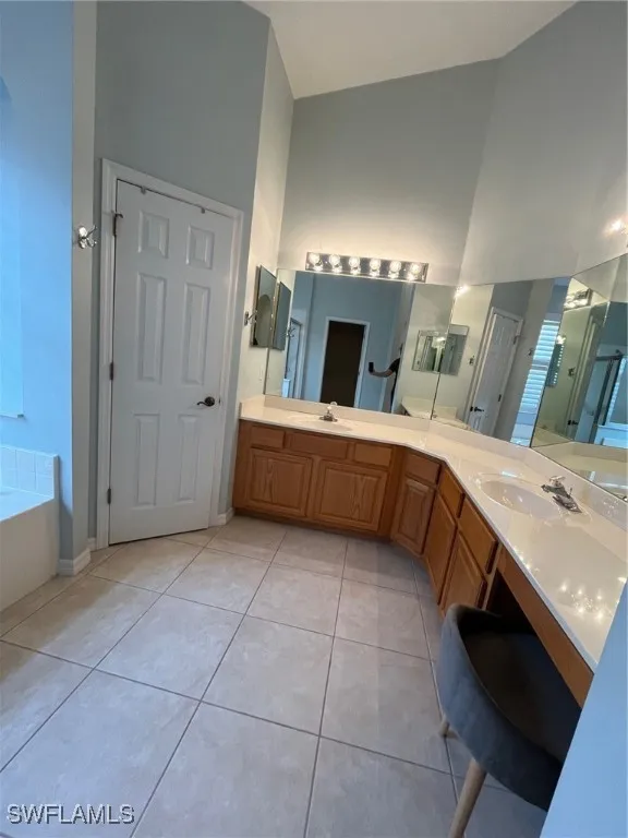 Naples, Florida 34119, United States, 4 Bedrooms Bedrooms, ,3 BathroomsBathrooms,Residential,Active,213120