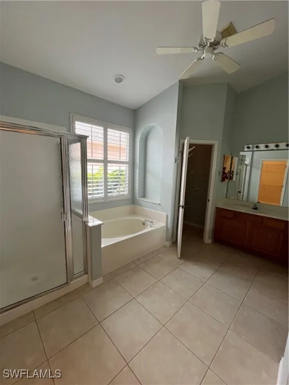 Naples, Florida 34119, United States, 4 Bedrooms Bedrooms, ,3 BathroomsBathrooms,Residential,Active,213120