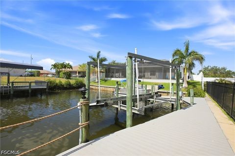 Tiny photo for 122 SE 29th Street, Cape Coral, FL 33904 (MLS # 2026018528)