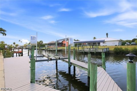 Tiny photo for 122 SE 29th Street, Cape Coral, FL 33904 (MLS # 2026018528)