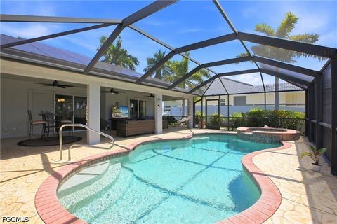 Tiny photo for 122 SE 29th Street, Cape Coral, FL 33904 (MLS # 2026018528)