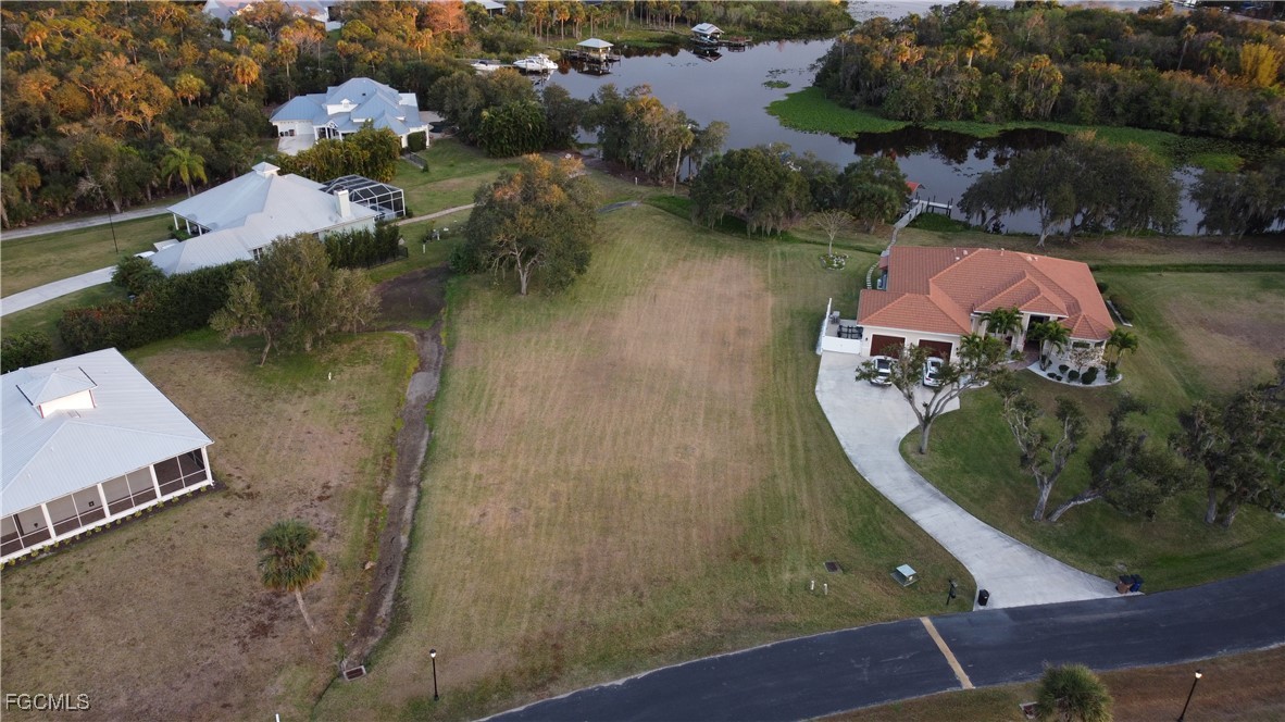 16520 Oakview Circle