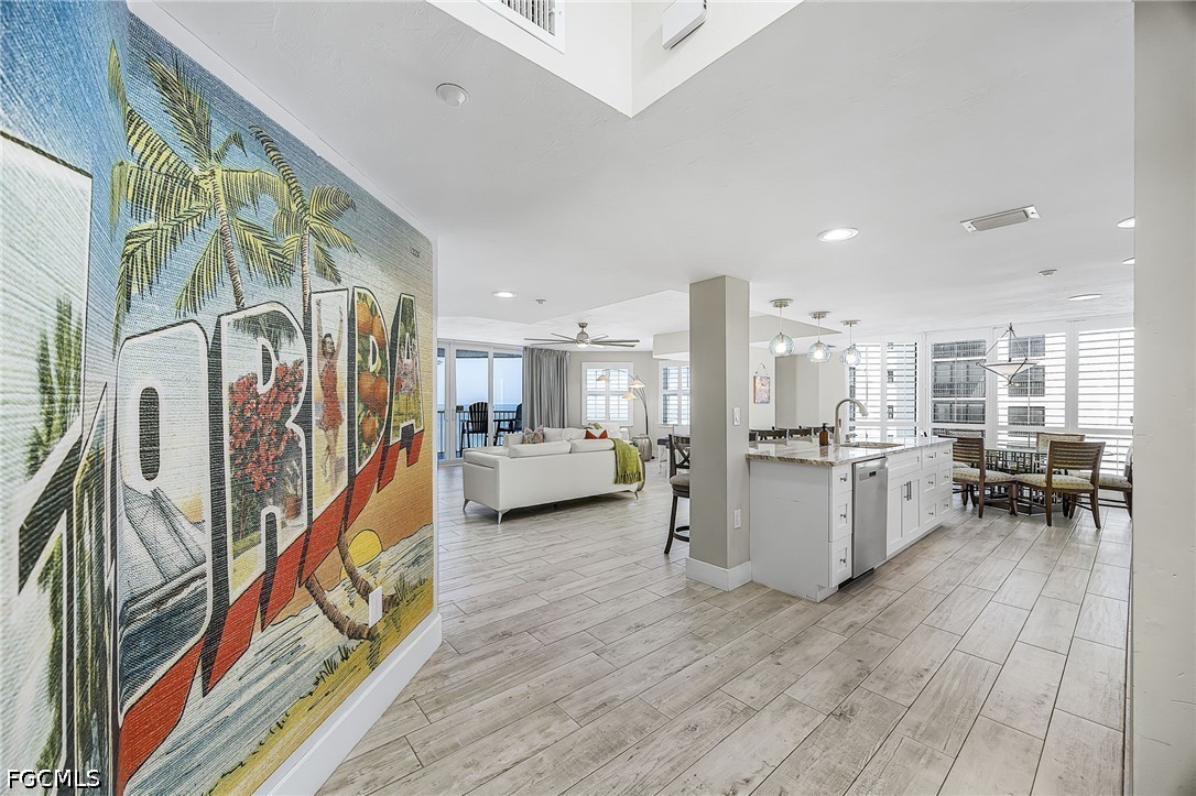 6620 Estero Boulevard 1006