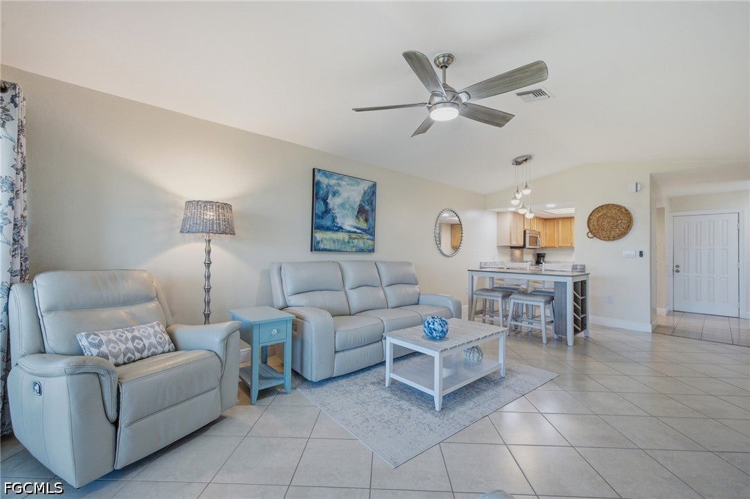 808 Cape Coral Parkway W 201