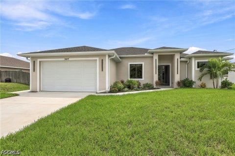 Tiny photo for 3817 34th Street SW, Lehigh Acres, FL 33976 (MLS # 2026039249)
