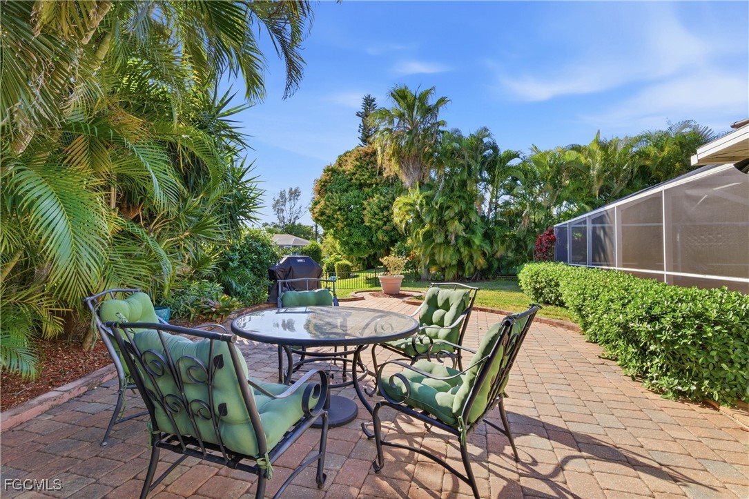 4047 Country Club Boulevard