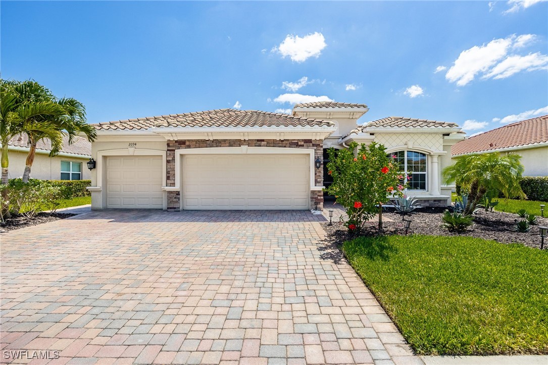 2094 Satsuma Lane