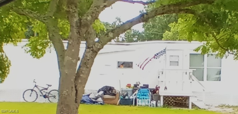 Listing image 4