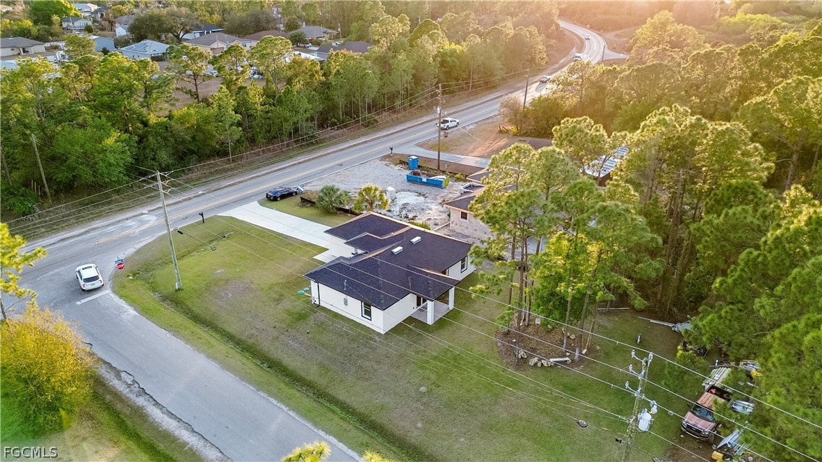 3113 Sunshine Boulevard N