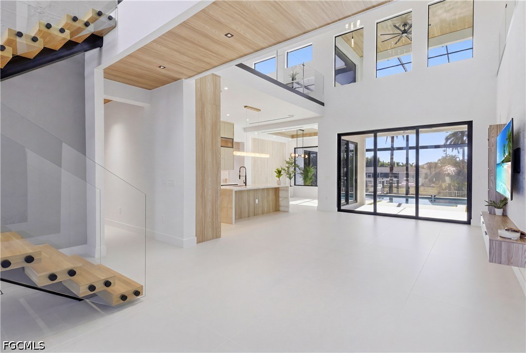 Cape Coral, Florida, 33904, United States, 5 Bedrooms Bedrooms, ,5 BathroomsBathrooms,Residential,Active,2041400