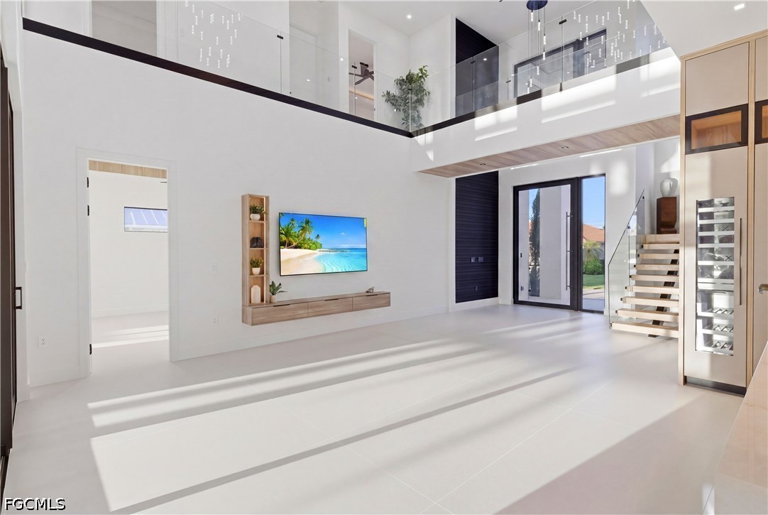 Cape Coral, Florida, 33904, United States, 5 Bedrooms Bedrooms, ,5 BathroomsBathrooms,Residential,Active,2041400