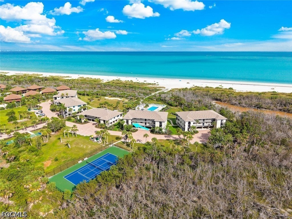 1919 Olde Middle Gulf Drive 401