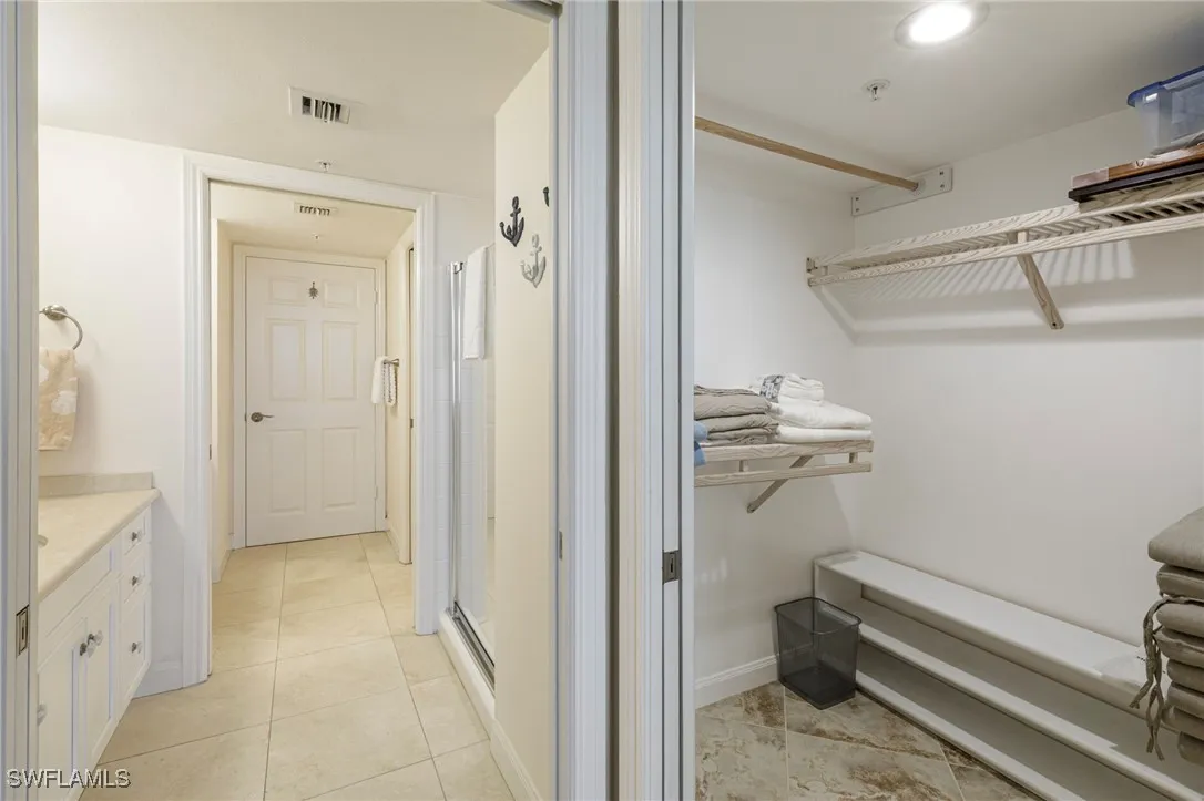 Naples, Florida 34108, United States, 2 Bedrooms Bedrooms, ,2 BathroomsBathrooms,Residential,Active,201619