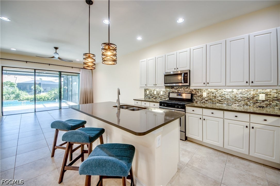 8260 Venetian Pointe Drive