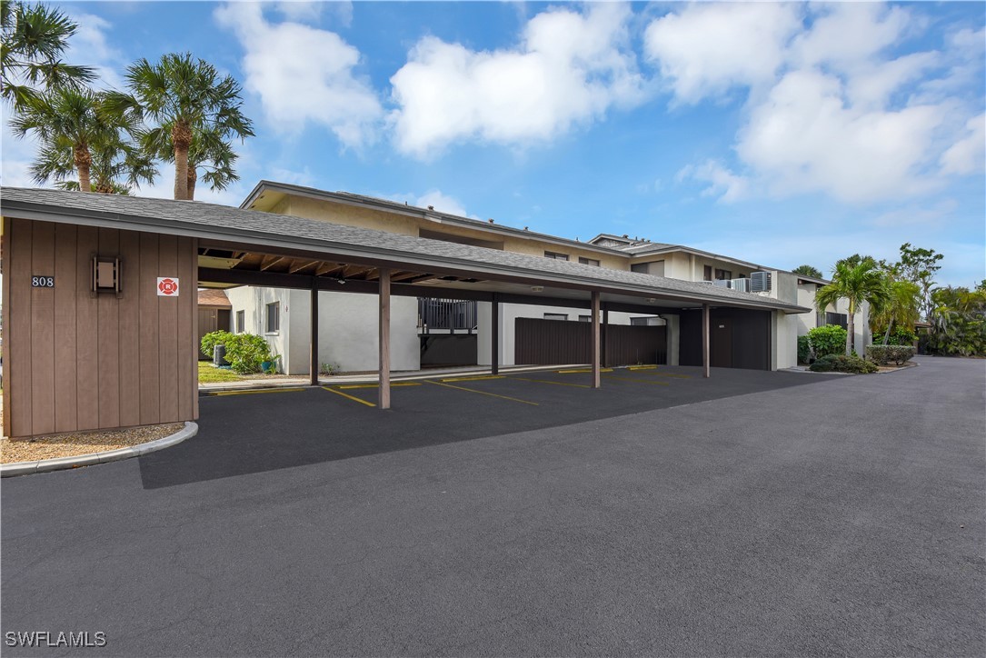 808 Cape Coral Parkway W 106