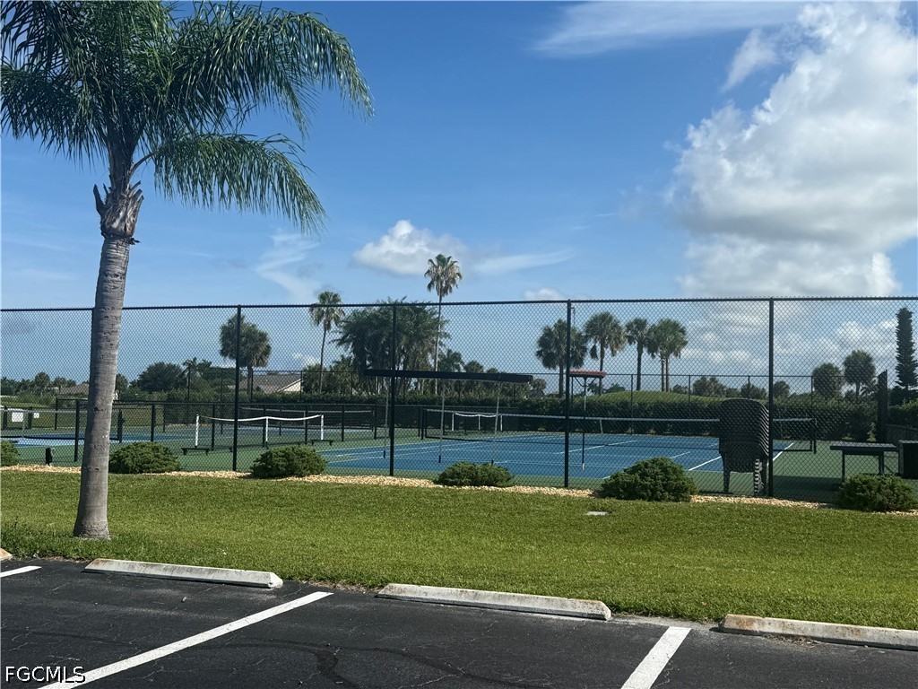 11574 Royal Tee Circle W