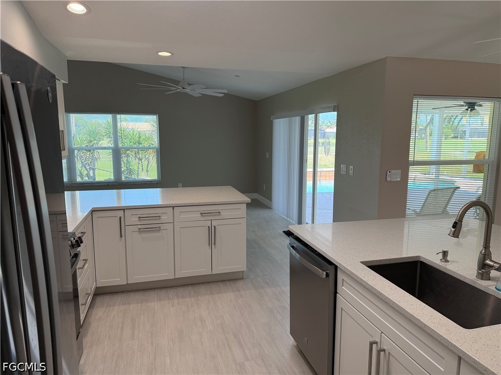11574 Royal Tee Circle W