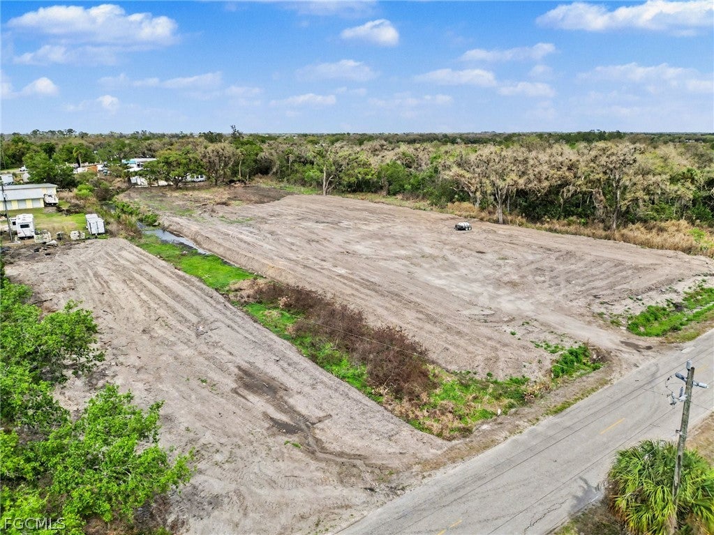 1097 Marshall Field Road