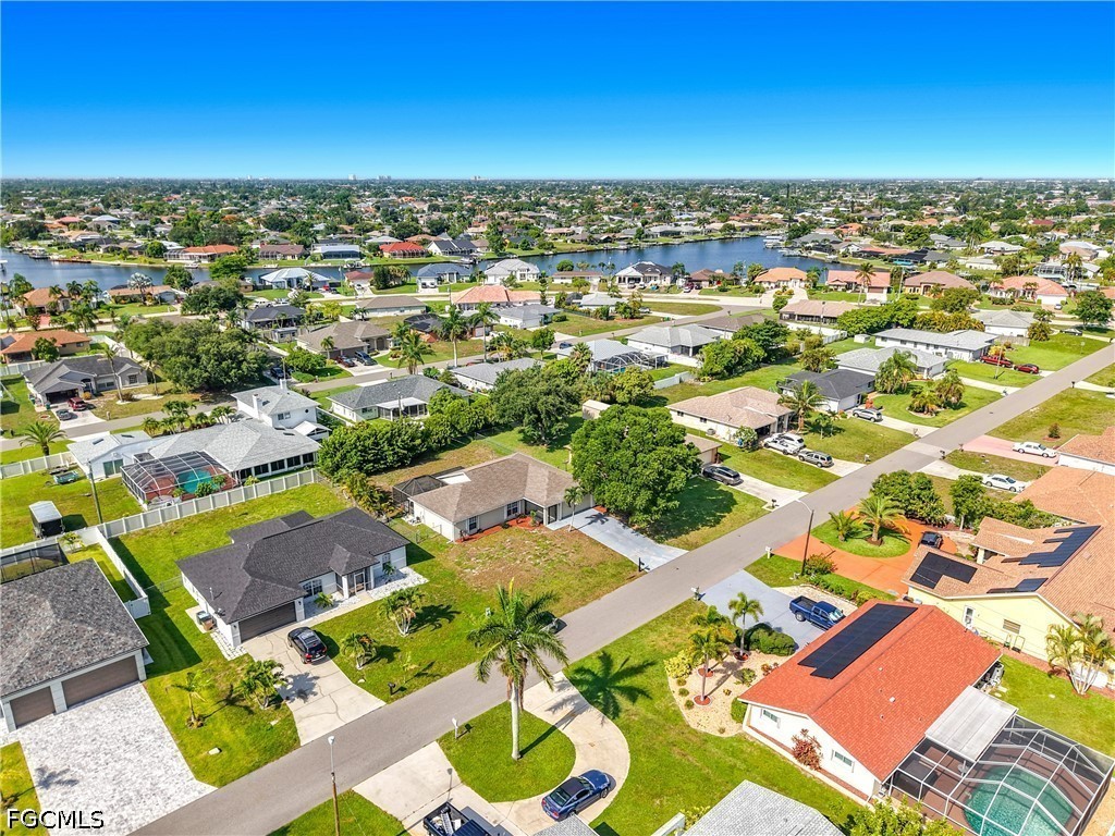 528 SE 27th Street