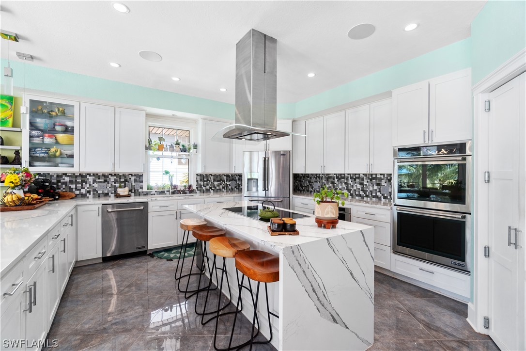 8124 Estero Boulevard
