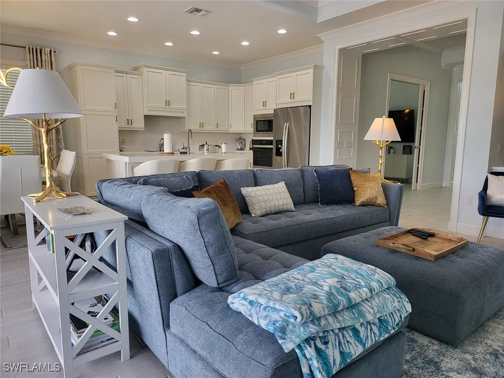 Naples, Florida 34112, United States, 3 Bedrooms Bedrooms, ,4 BathroomsBathrooms,Residential,Active,138514