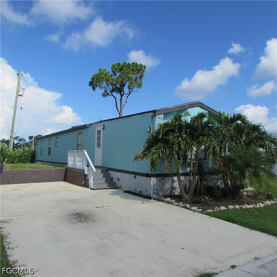 Photo 1 of 25 — 10419 Trotwood Avenue, St James City, FL 33956